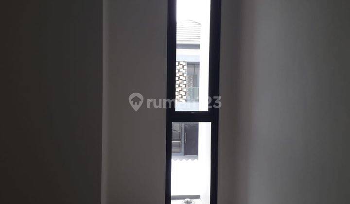 Bu Dijual Cepat Rumah 2 Lantai Bagus Di The Mozia Bsd, Tangerang 8