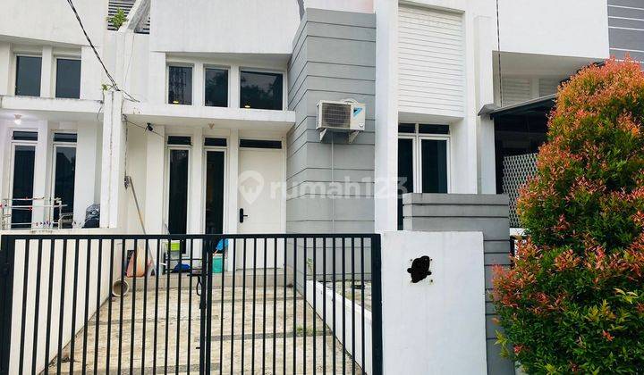 Rumah Semi Furnished di Regency Melati Mas 2, Tangerang Selatan 1