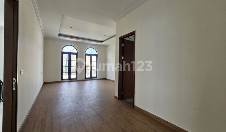 For Sale Luxury House In Verdant View BSD Area For Sale Luxury House In Verdant View BSD Area