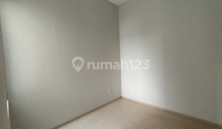 Neo Catalonia House Ready to Live In Brand New Very Nice 2