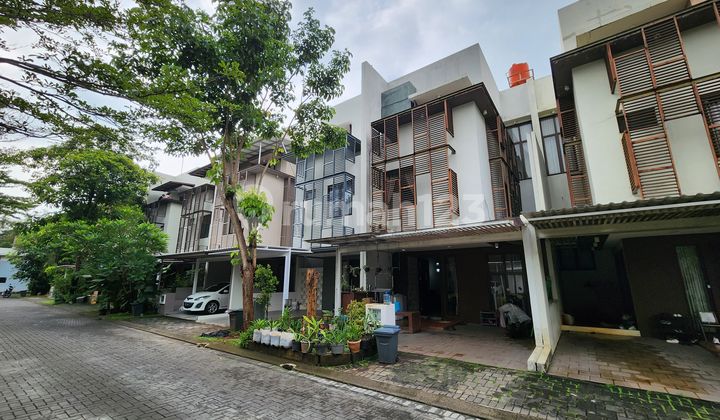 Rumah 3 Lantai di Cluster Whelford Greenwich Bsd