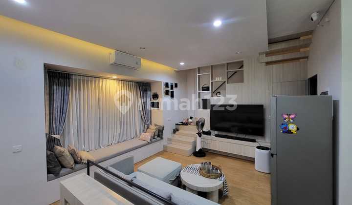 Gemerlap Hunian Modern, Jual Rumah Bergaya di Cluster Tabebuya