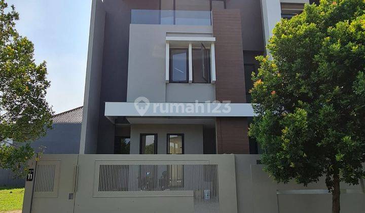 Rumah Mewah Minimalis 3 Lantai Metland Puri, Jakarta Barat 1