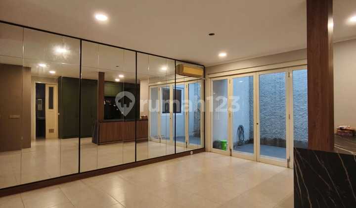 Dijual Rumah Taman Spain di Lippo Karawaci Tangerang 2