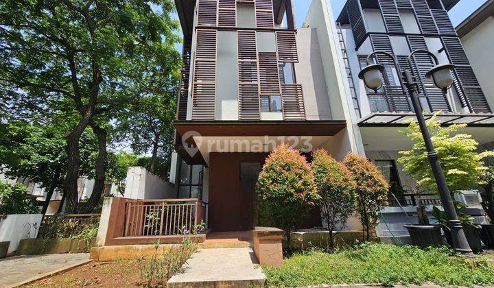 tampak depan dijual cepat cluster whelford bsd