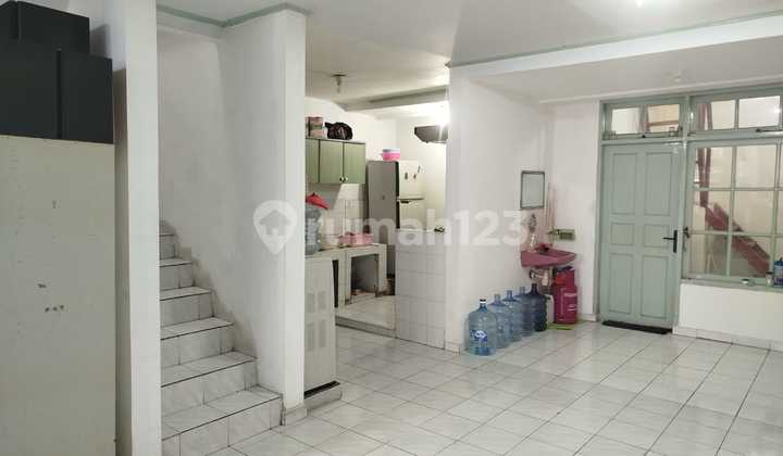 Queen's Garden House 6 Wide Affordable Price West Jakarta