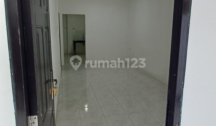 Strategic Ready-to-Occupy House in Duri Kepa, West Jakarta 2