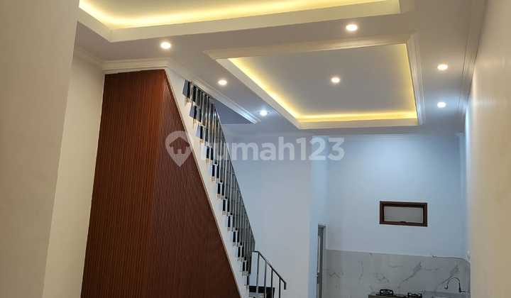 Rumah Baru 3 Lantai Pademangan Jakarta Utara 2