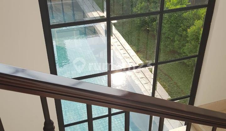 Modern house with a pool in an exclusive cluster in the Cilandak area. 2