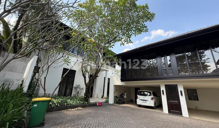 Modern tropical house in a housing compound in Pejaten near Kemang 2