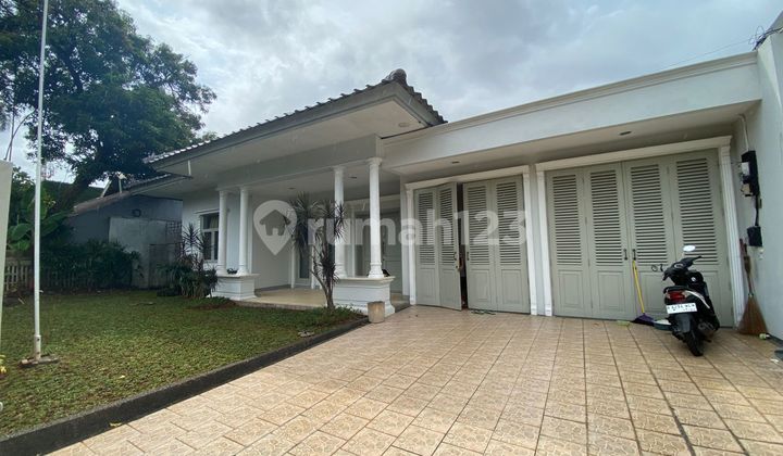 Rumah sewa 1 lantai 3 bedroom dengan pool di Pondok Indah area 1