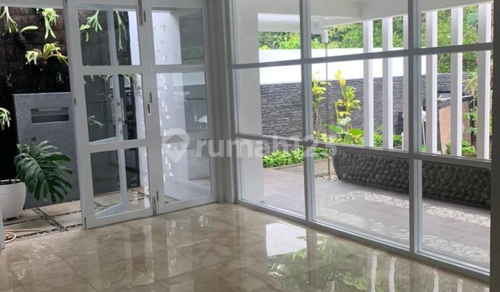 Modern House 2 Storeys With Beautiful Garden In Pondok Indah Area 2