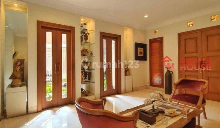 Beautiful Classic House With Garden Pool In Kemang Area 2