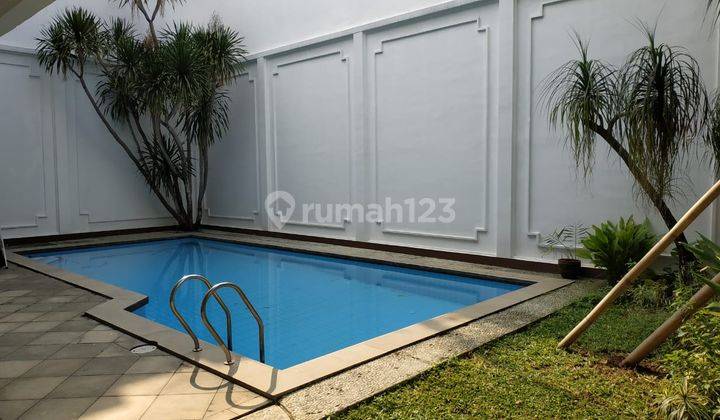 Beautiful Classic House With Privat Pool Garden In Kebayoran Baru 2