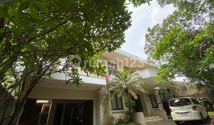 American Classic House With Pool In Pondok Indah Area