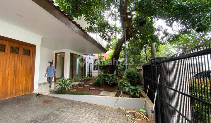 Beautiful Modern House With Pool In Pondok Indah Area 2