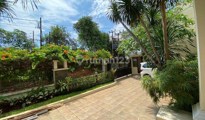 Nice House With Beautiful Garden Pool In Kemang Pejaten Barat 2