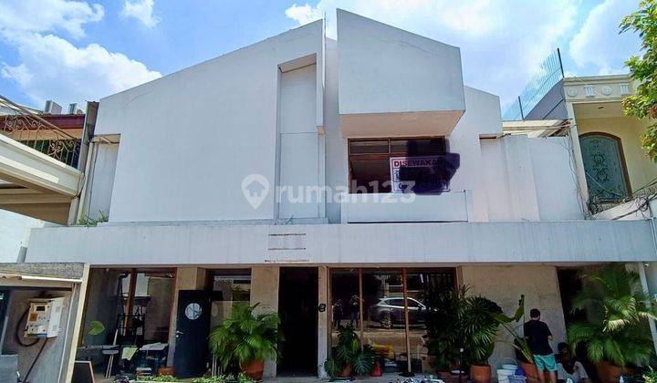 Rumah Strategis Untuk Usaha Dan Kantor di Kebayoran Baru 1