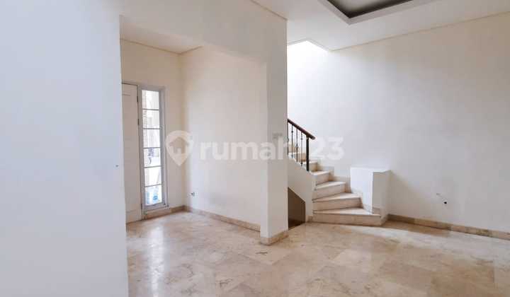 Rumah Mungil American Classic Dalam Perumahan Dekat Bintar 2