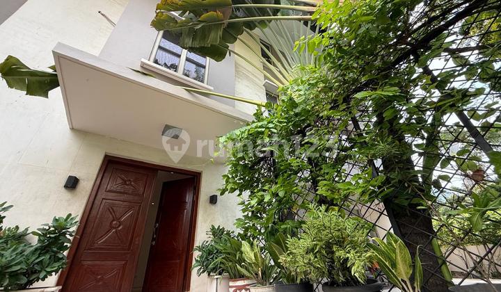 Spacious Modern House Suitable for Strategic Silent Office in SCBD Spacious Modern House Suitable for Strategic Silent Office in SCBD