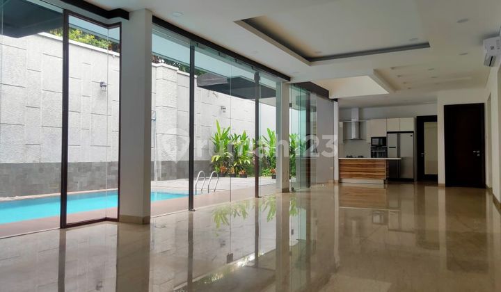 Nice modern house ready to occupy with a strategic pool in West Pejaten Nice modern house ready to occupy with a strategic pool in West Pejaten