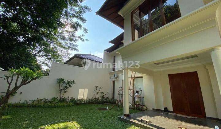 Modern Tropical Nice House In Housing With Pool In Kemang Area 2