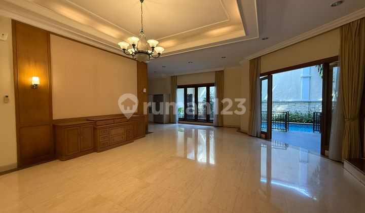 Rumah design American Classic pool strategis di Pondok Indah area 2