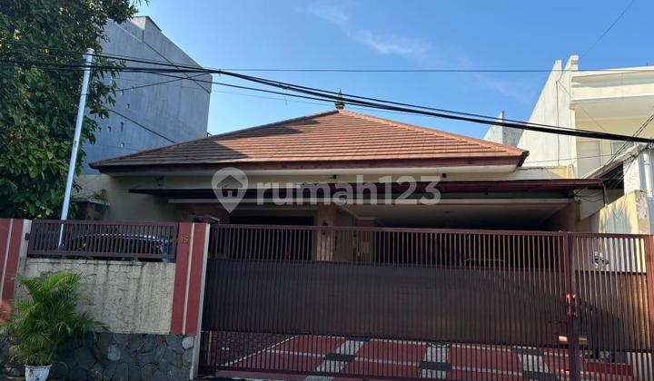 Nice Spacious House in a Premium Strategic Location in Kebayoran Baru Area 2