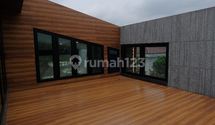 Modern & Smart House With Pool In Good Location Pondok Indah 2