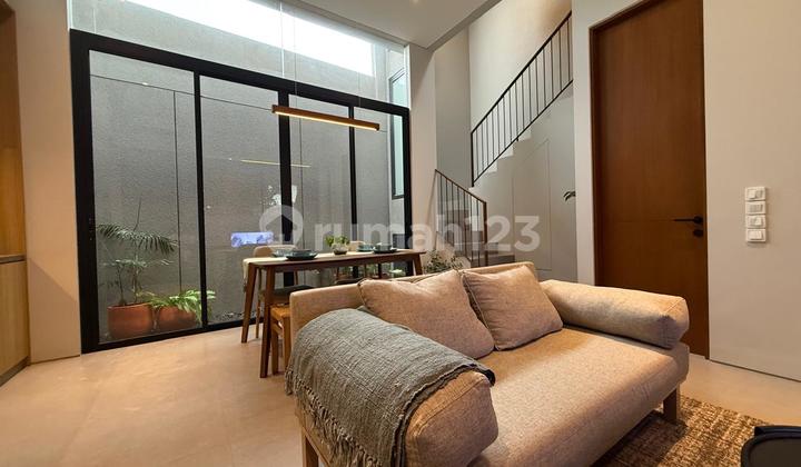 Rumah Brand New di Kawasan Strategis Dekat MRT Lebak Bulus