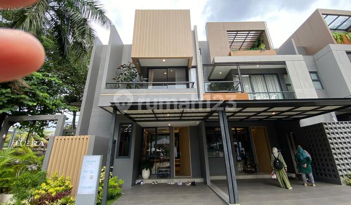 Rumah baru bagus modern unfurnished dalam cluster SHM BSD City
