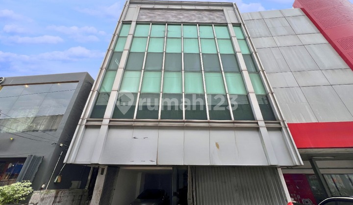 Ruang Usaha Berupa Mini Building di Lokasi Strategis di Fatmawati Area Ruang Usaha Berupa Mini Building di Lokasi Strategis di Fatmawati Area