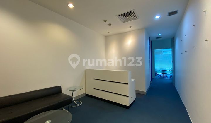 Nice 110 m2 furnished office space in TB Simatupang Cilandak