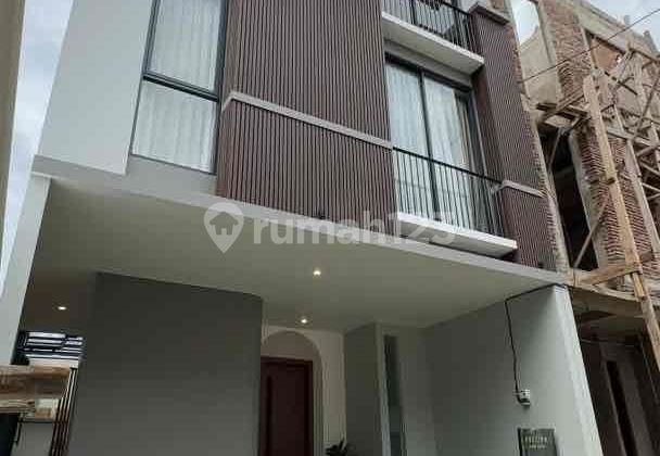 Rumah baru town house 2 lantai di area Cilandak Jakarta Selatan 2