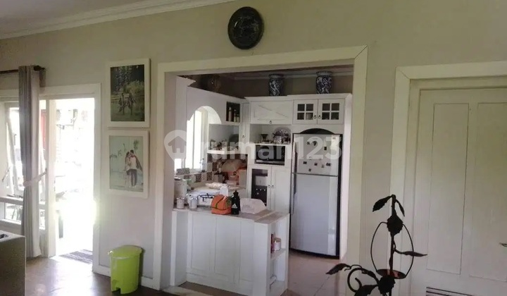 TROPICAL HOME + OFFICE WELL-MAINTAINED IN MANYAR PRICE REDUCED 2