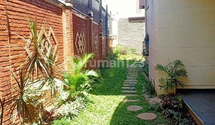 RUMAH USAHA MODERN MEWAH DI RAYA KETINTANG MADYA STRATEGIS 2