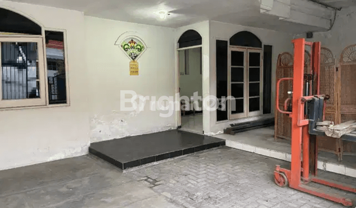 JL MANGGIS PONDOK TJANDRA DEKAT CLUBHOUSE, SEKOLAH PETRA 2