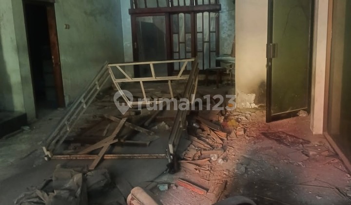 Baratajaya Main Showroom Suitable for Car Business 2