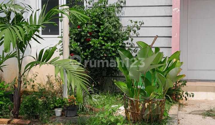 Ready-to-occupy house near station, 2 bedrooms, 1 km, one-gate system.