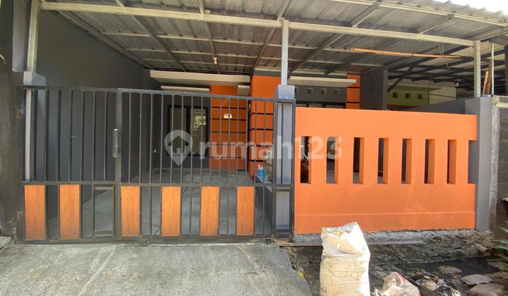 House.near Cisauk.Station 1