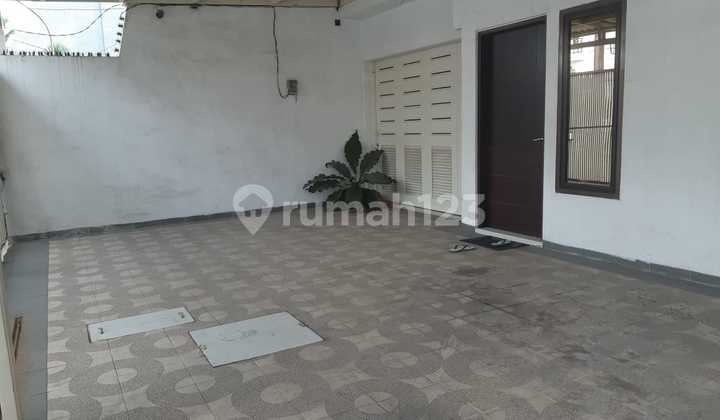 Nice Cheap SHM House in Manyar Near Unair and Its Campus Nice Cheap SHM House in Manyar Near Unair and Its Campus