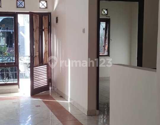 Rumah Lantai 2 Di Sekar Tunjung Gatsu Timur Dekat Living World  1