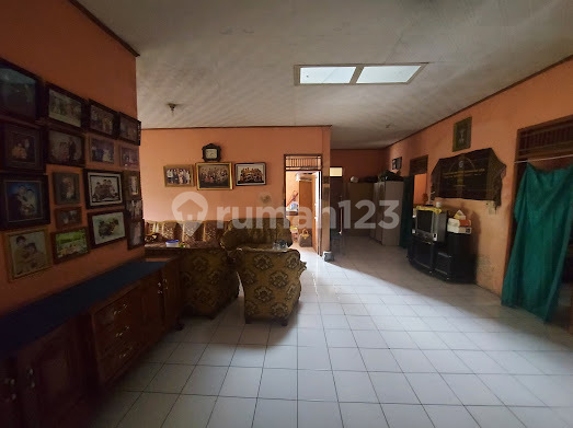 Rumah di Cijerah, Cocok untuk Keluarga Besar, SHM Rumah di Cijerah, Cocok untuk Keluarga Besar, SHM