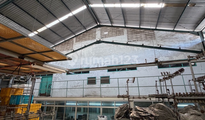 Warehouse Ex-Factory for Rent on Jalan Mangga Ubi Warehouse Ex-Factory for Rent on Jalan Mangga Ubi
