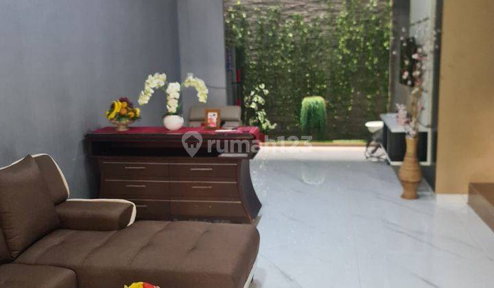 Dijual Cepat Rumah Full Renovasi Bagus di Modernland, Tangerang 2