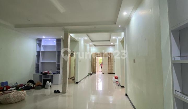 Rumah di Kawasan Jababeka Cikarang Luas 189 Rp 1,85 M 3 Kt 3 Km SHM 2