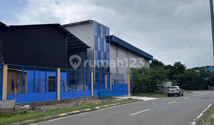 Deltamas Warehouse Cikarang Greenland Area 465 IDR 250 Million / Year Ready to Use