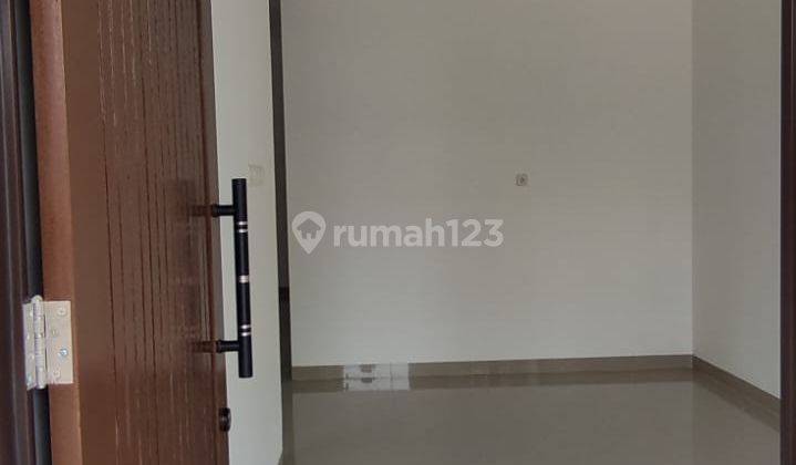 Rumah Deltamas Cluster Roseville Luas 138 Rp 1,35 M 3 Kt 2 Km Hoek SHM