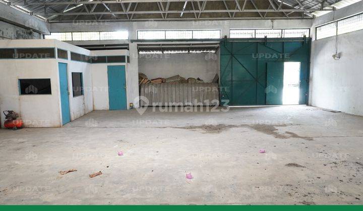 GUDANG PERCUT DI JALAN M YUSUF JINTAN MEDAN 8