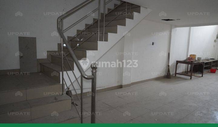Ruko Di Jalan Kapten Sumarsono Medan 8
